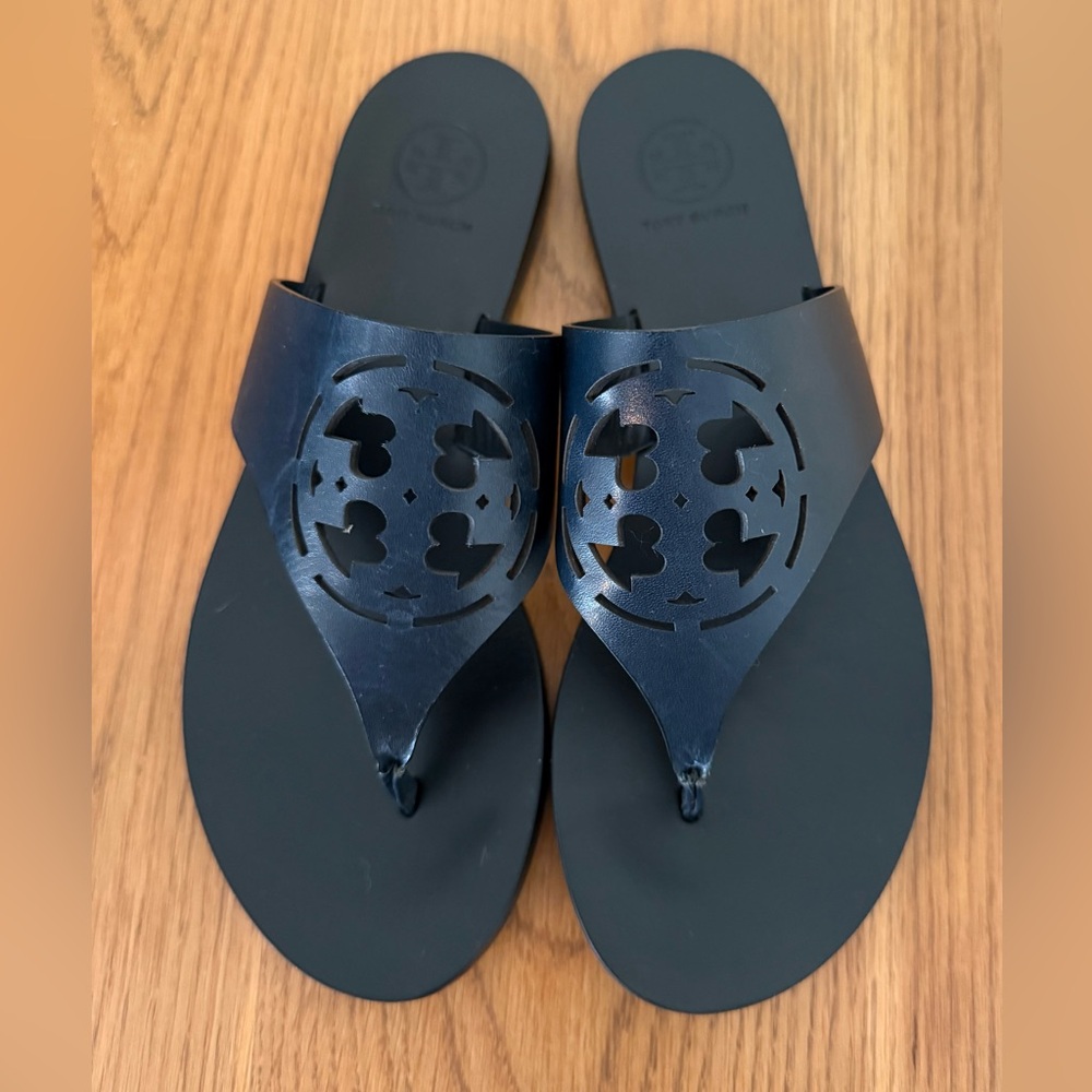 Tory Burch Zoey thong navy blue sandal